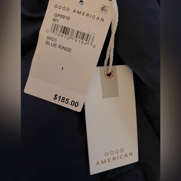 NWT Good American Puffer Jacket Navy Blue Size XS - Picture 4 of 9